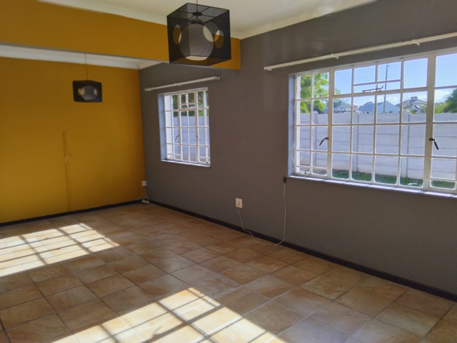 3 Bedroom Property for Sale in Riversdale Western Cape